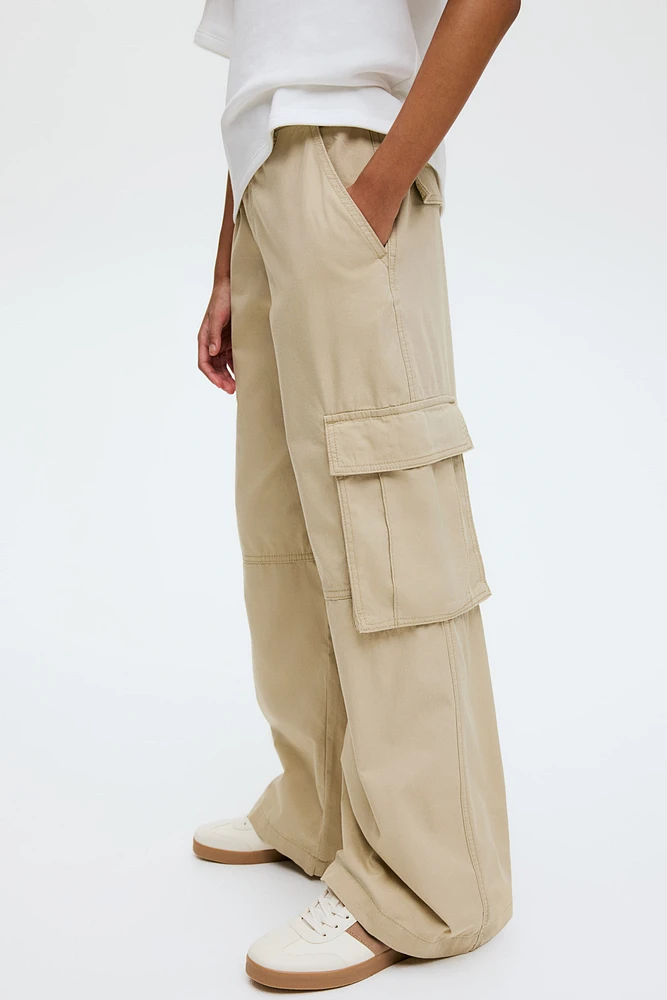 Wide-Leg Cargo Pants
