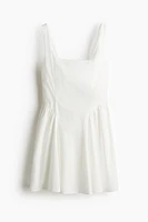 Robe en popeline de coton avec dos ouvert
