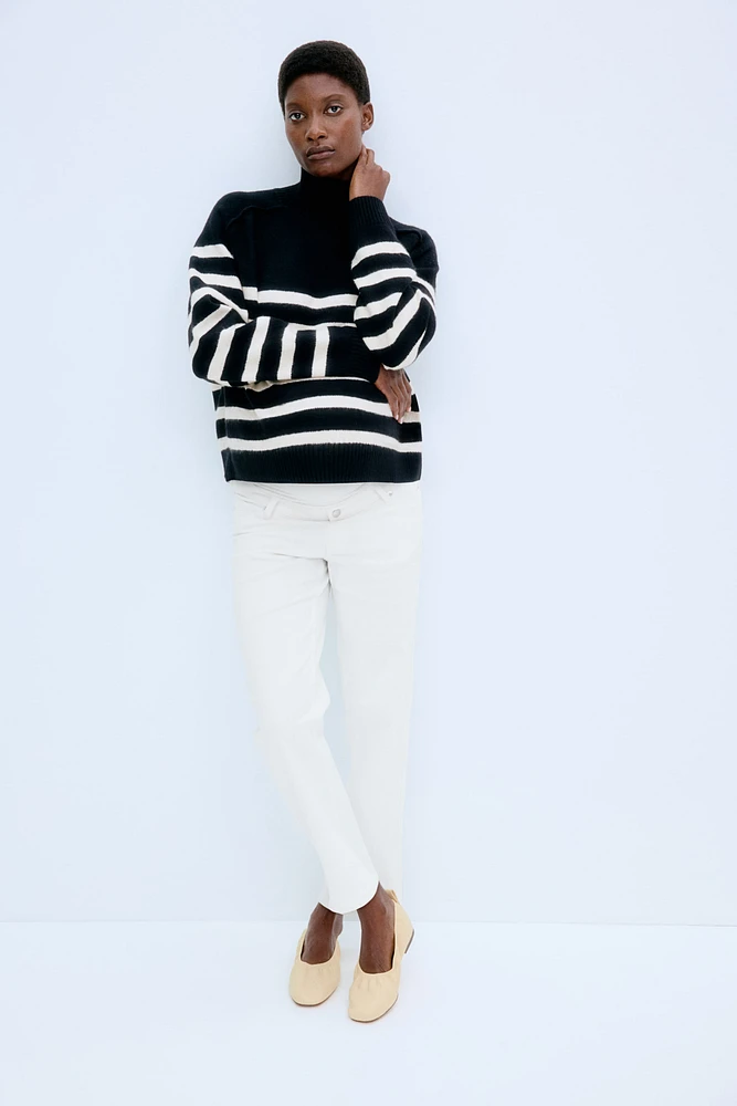 MAMA Straight Ankle Jeans
