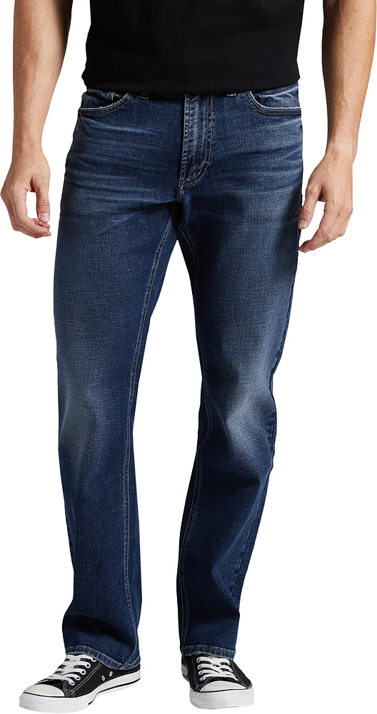 Classic Fit Straight Leg Traditional 5-Pocket Jeans
