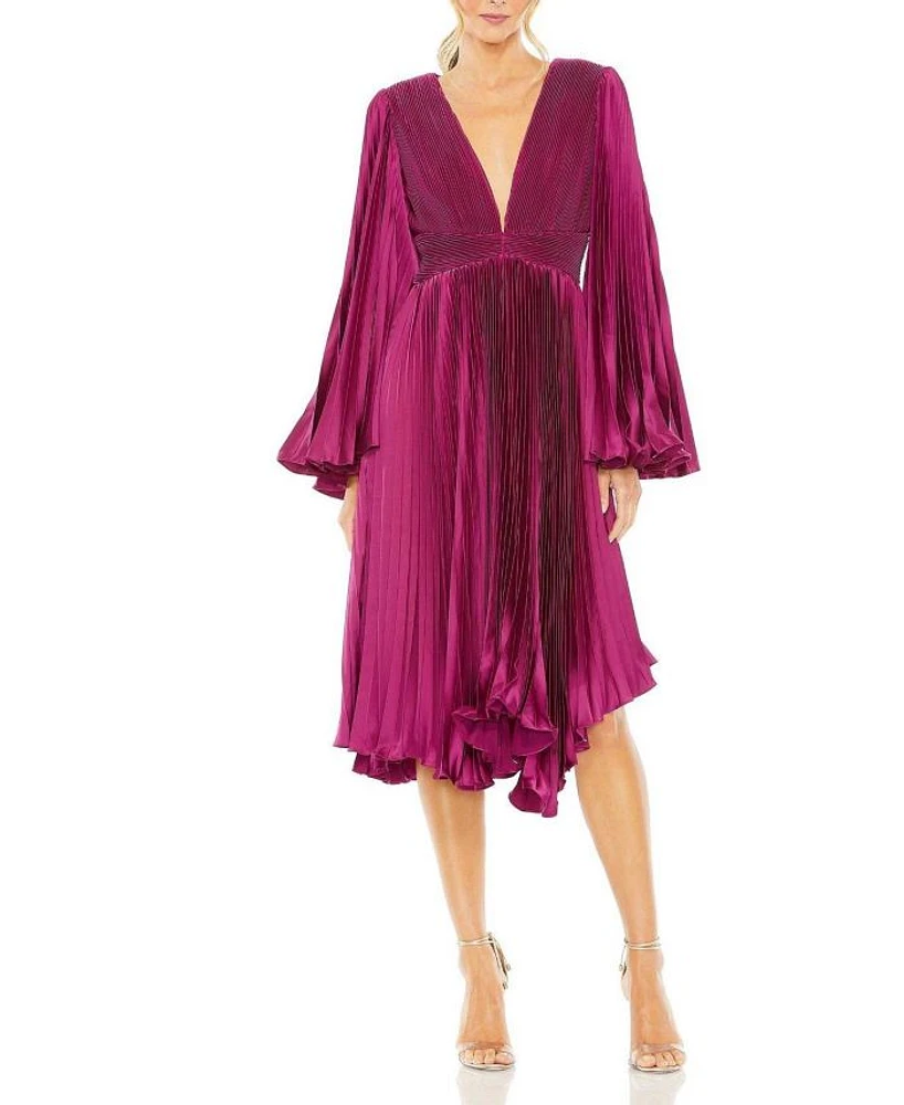 Long Flare Sleeve Pleated Dress