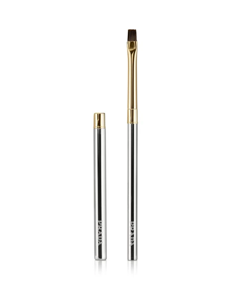 09 Lip Filler Brush