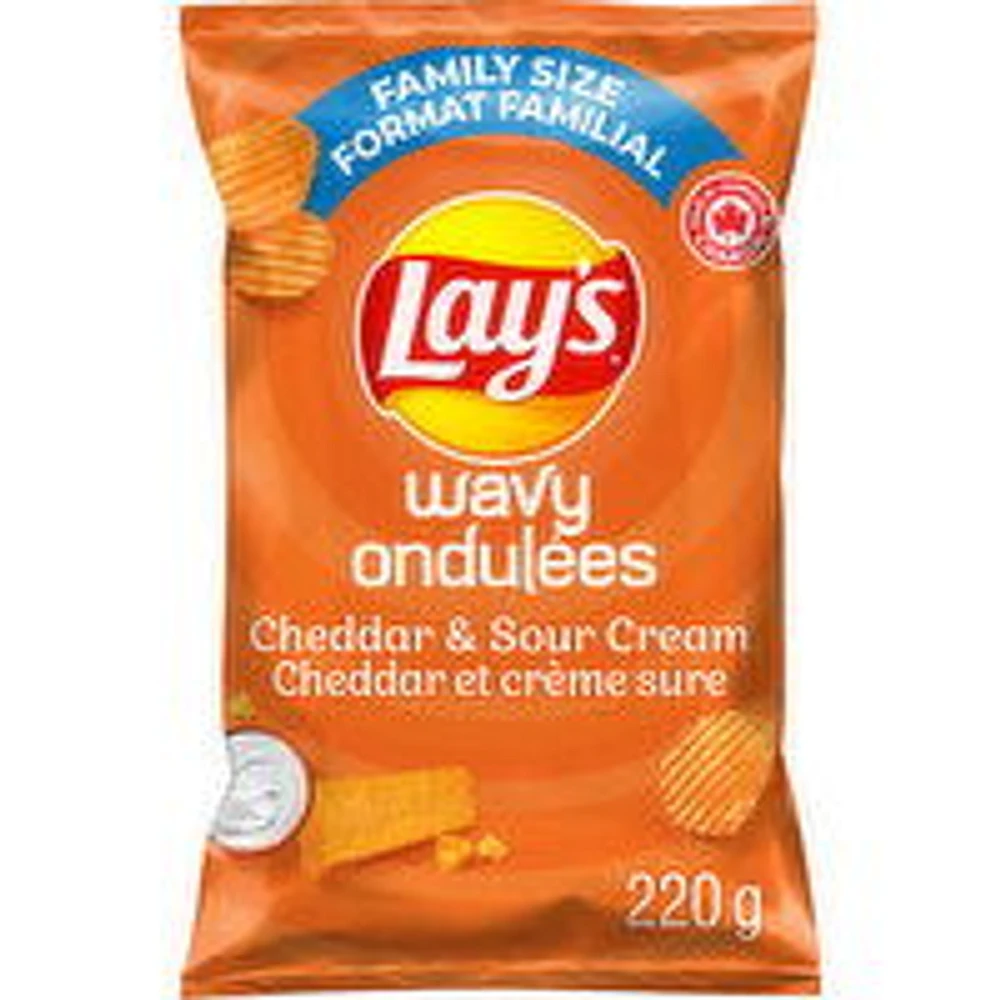 Lay's - Lays Wavy Cheddar & Sour Cream Chips, 220 Gram