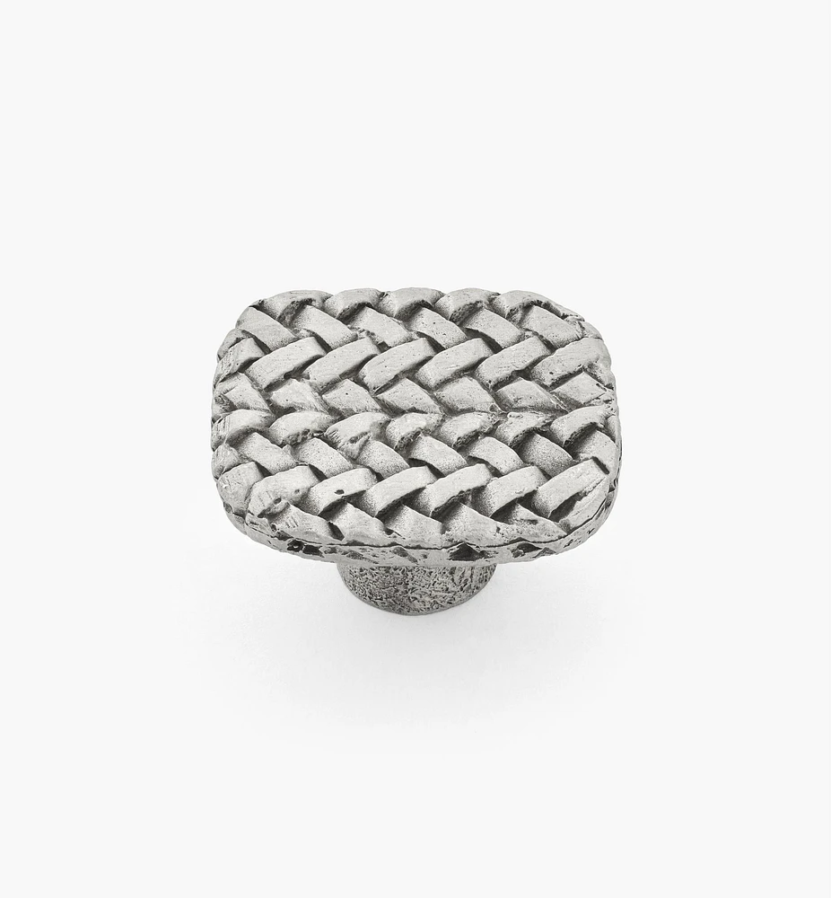 Bouton en étain à tressage à chevrons