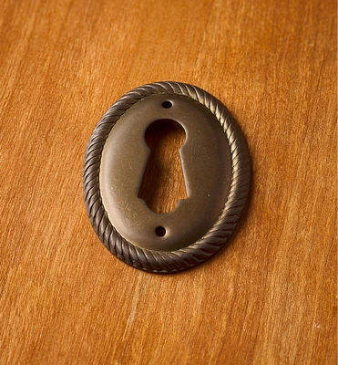 Horton Raised Rope Escutcheon