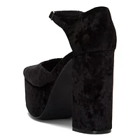 Women's Over-N-Out Pump