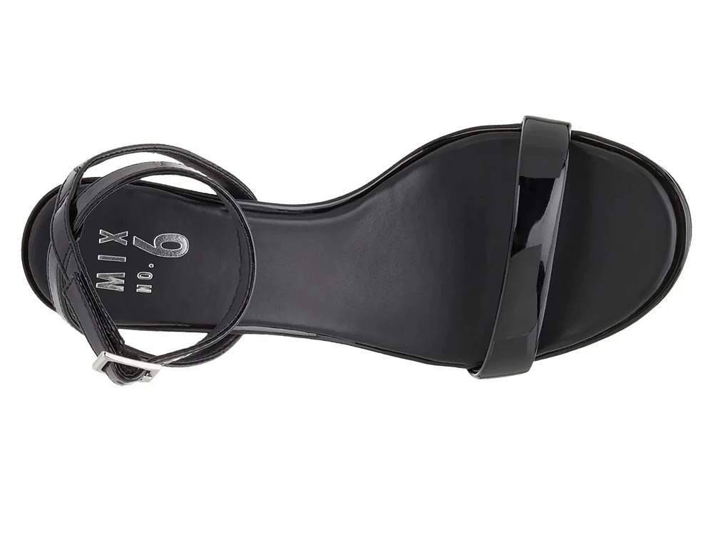 Tayla Sandal