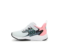 Youth Girls’ Rave Run v2 Running Shoe