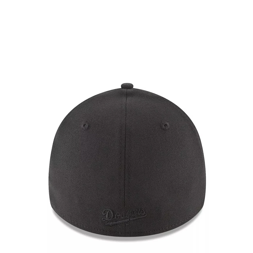Los Angeles Dodgers MLB Blackout 39THIRTY Fitted Cap