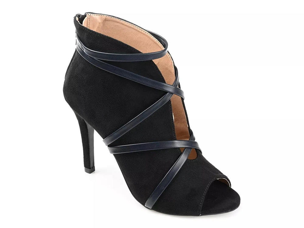 Samara Bootie