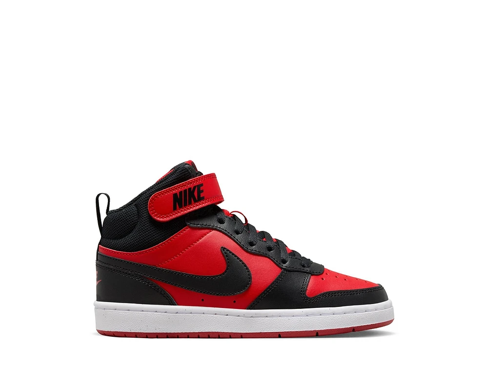 Court Borough Mid Sneaker