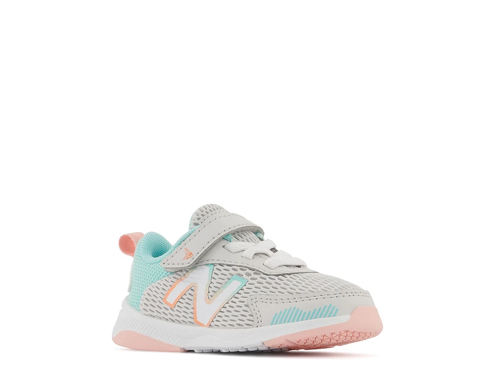545 Running Shoe