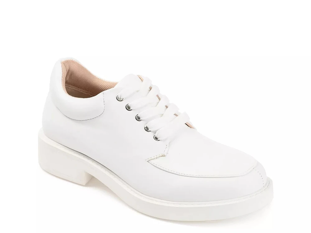 Aliah Oxford