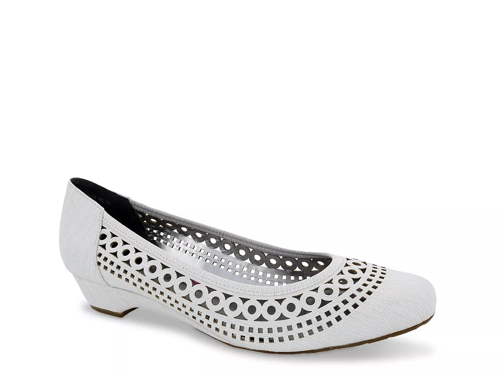 Tina Pump