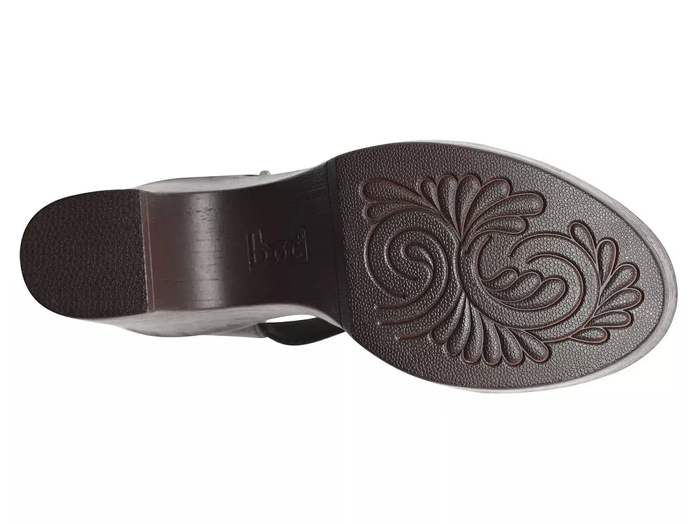 Gia Clog