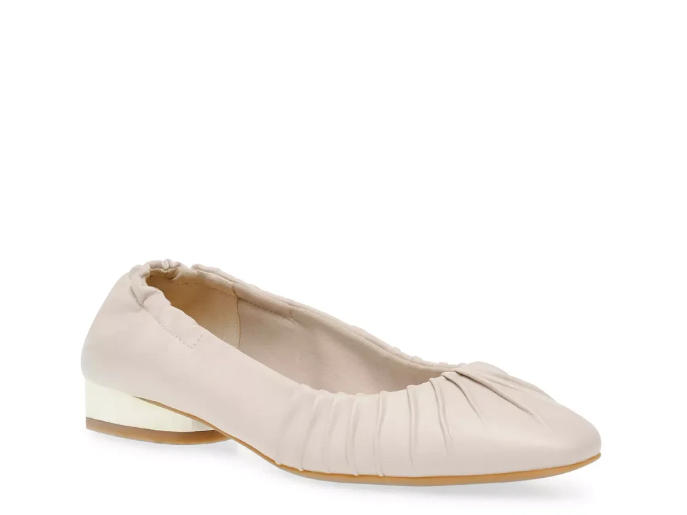 Crystell Flat