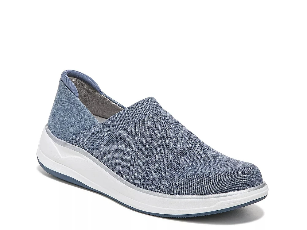 Triumph Slip-On