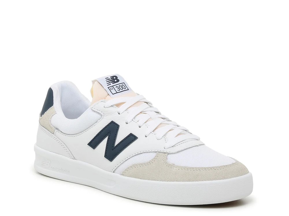 CT300 v3 Court Sneaker