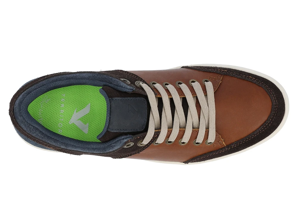 Pacer Sneaker