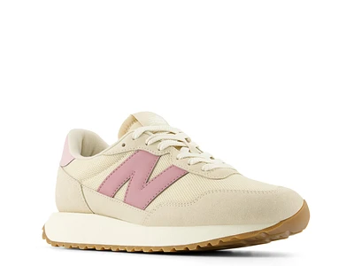 237 Sneaker