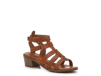 Brianna Sandal