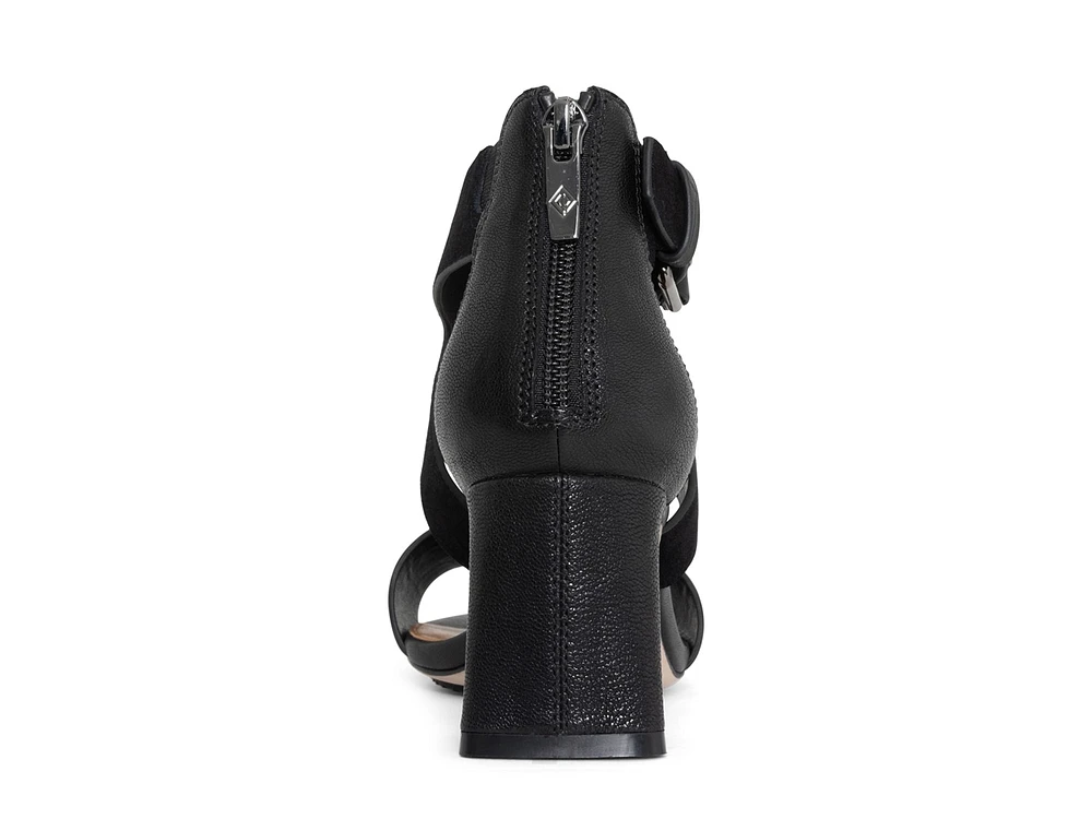 Esma Sandal