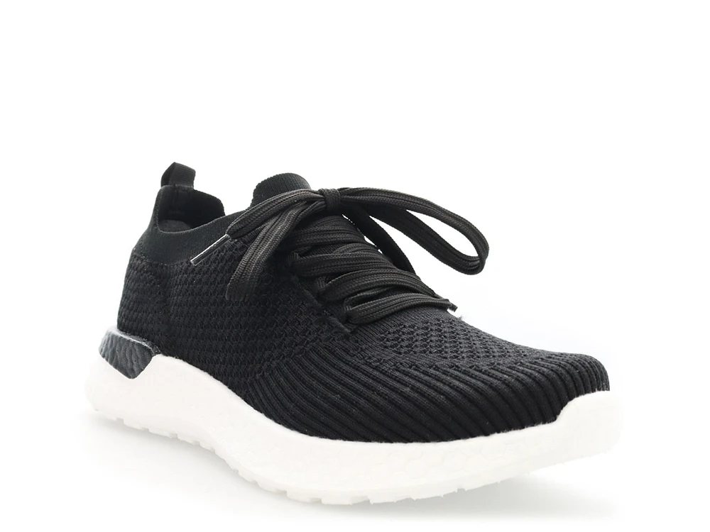 B10 Unite Sneaker