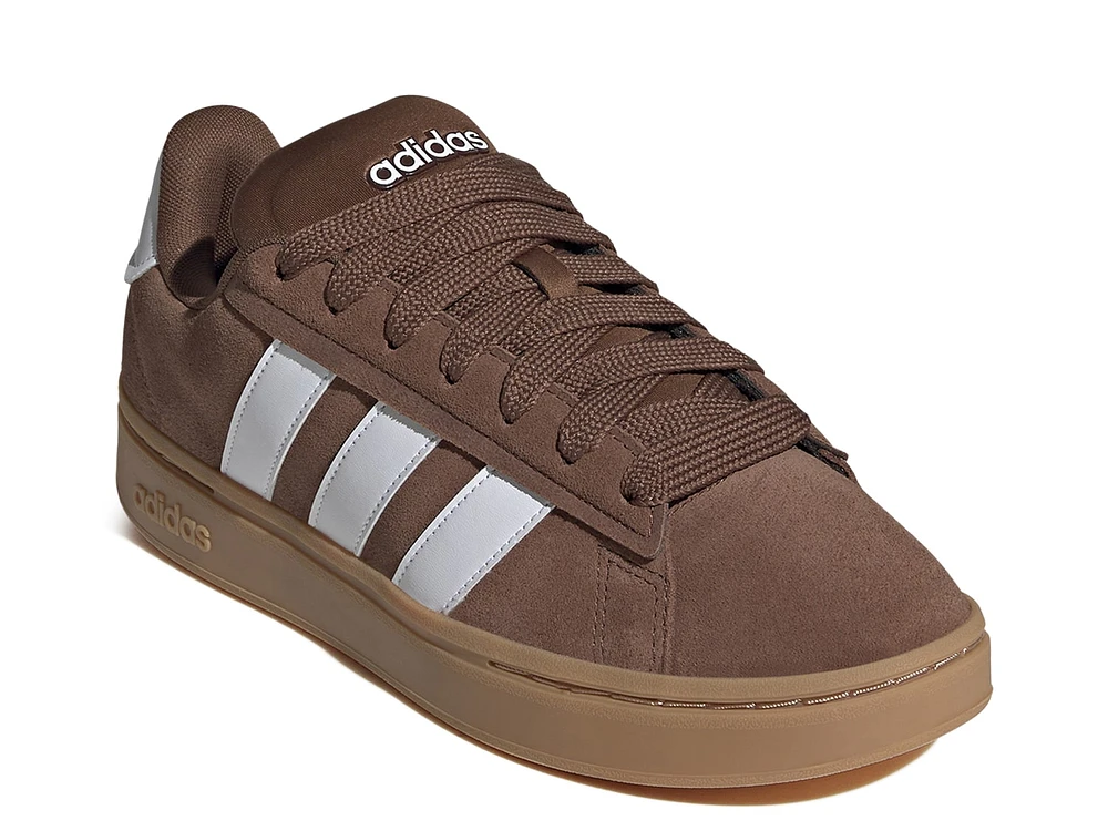 Grand Court 00s Sneaker