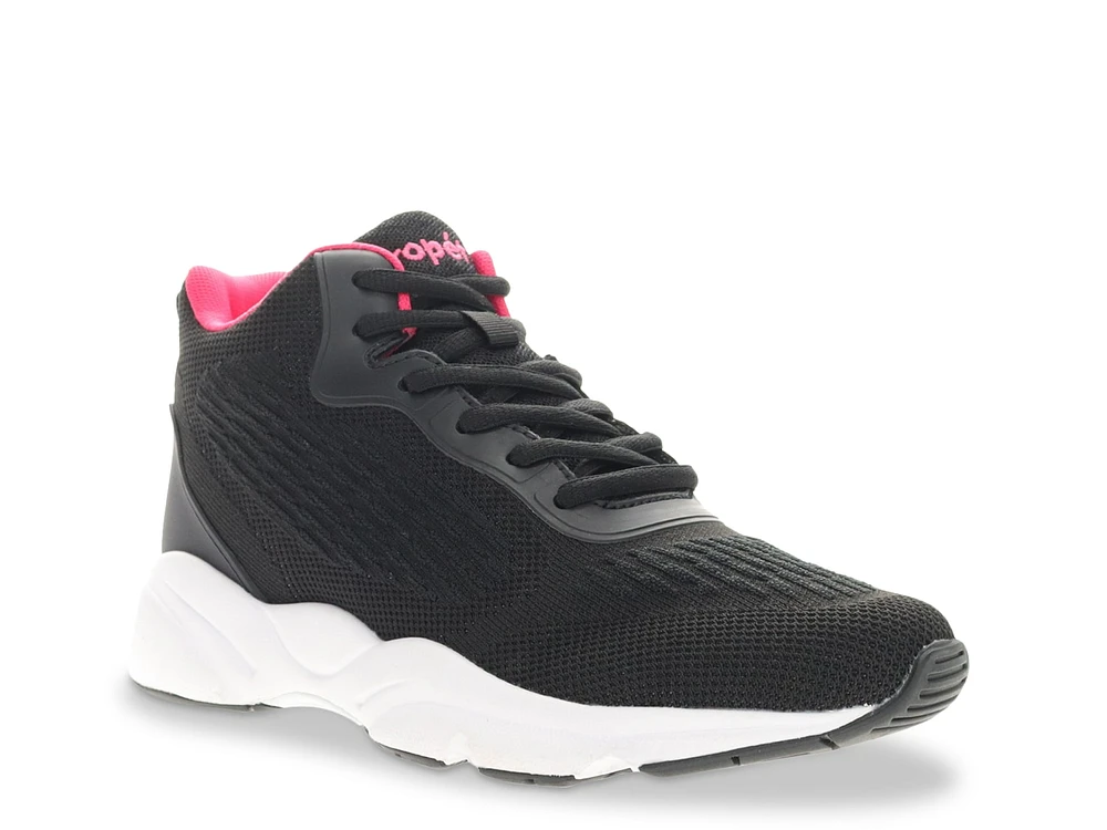 Stability Strive Walking Sneaker