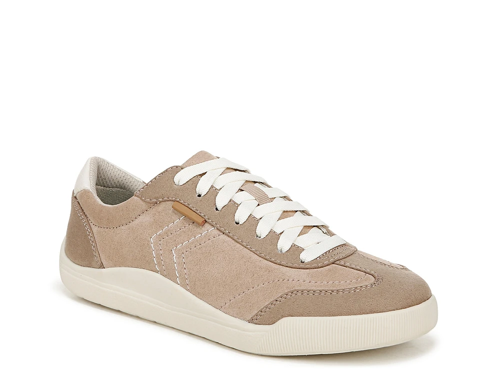 Be True Sneaker - Women's
