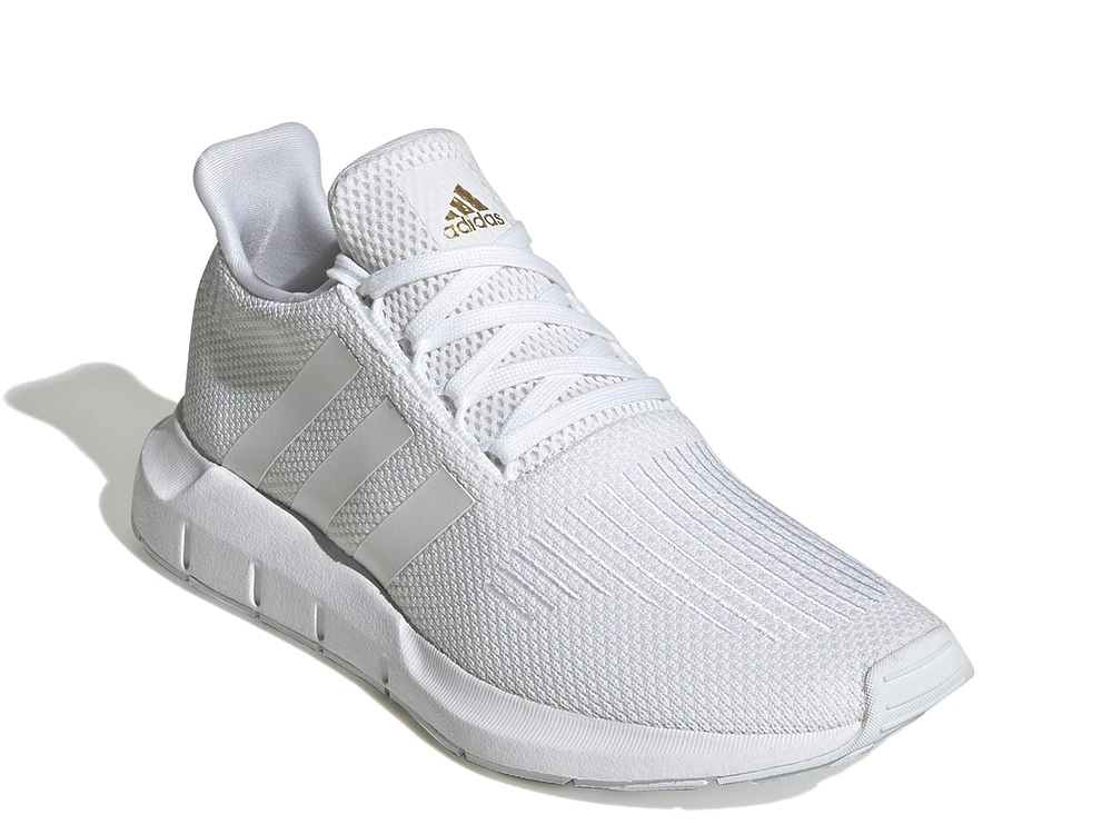 Swift Run 1.0 Sneaker
