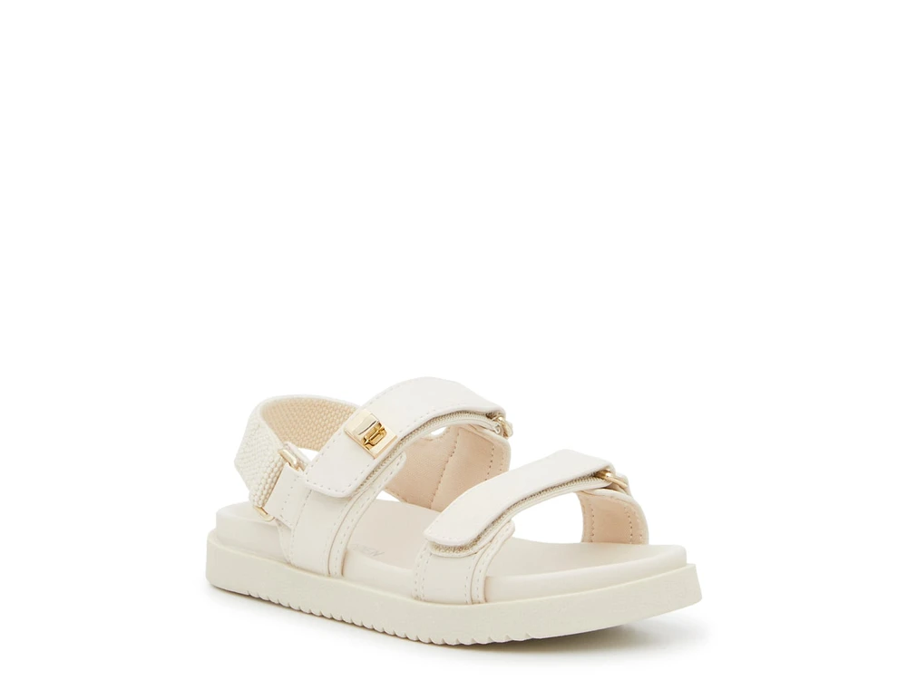 Mona Sandal