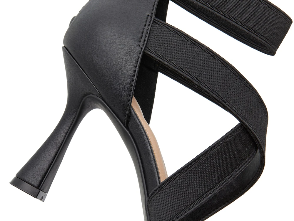 Samiya Sandal