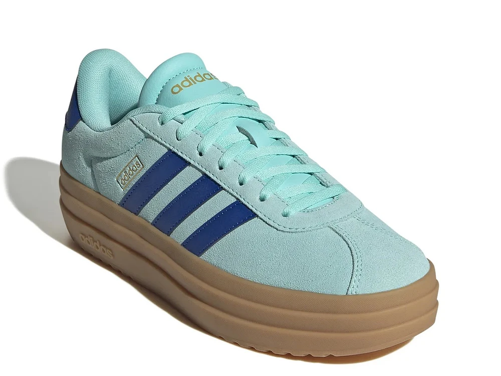 VL Court Bold Sneaker