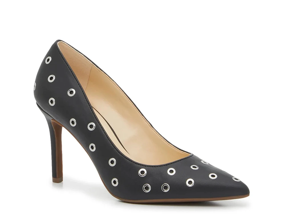 Nolanne Pump