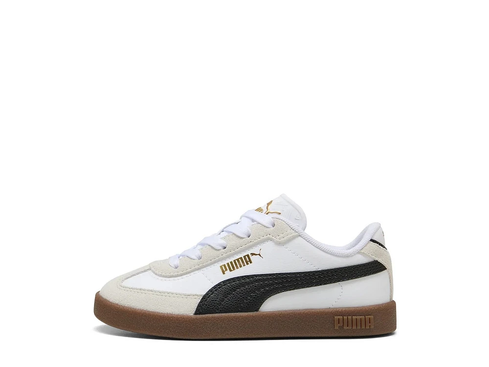 Club II Era Sneaker