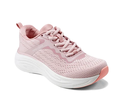 Gallop Sneaker