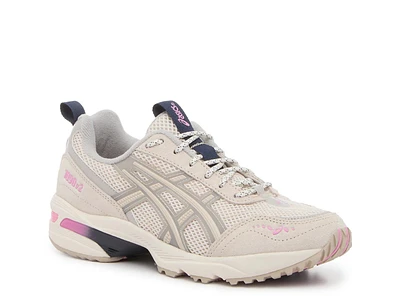 GEL-1090 v2 Sneaker