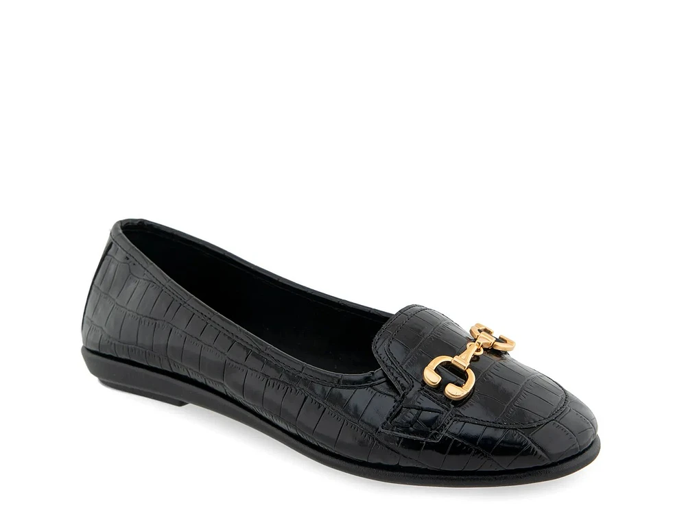 Bobbi Flat