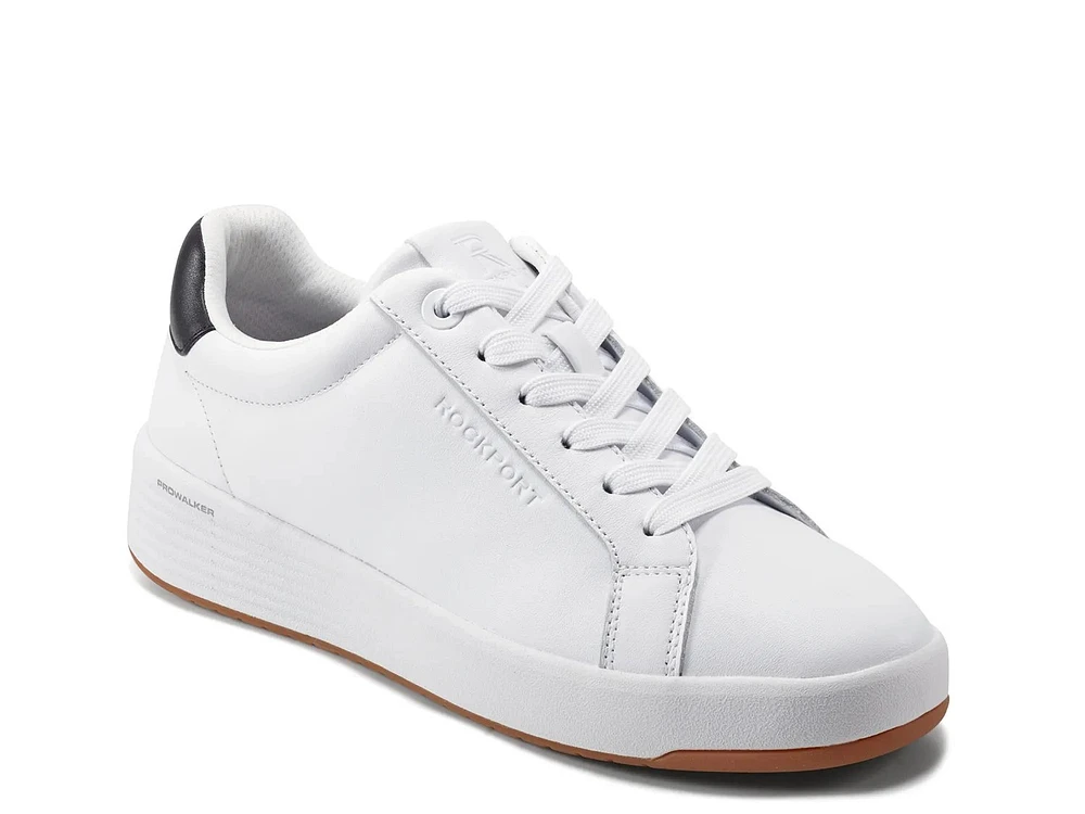 Elara Sneaker
