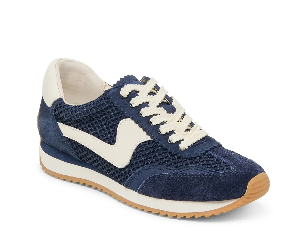 B.NTCD Sneaker