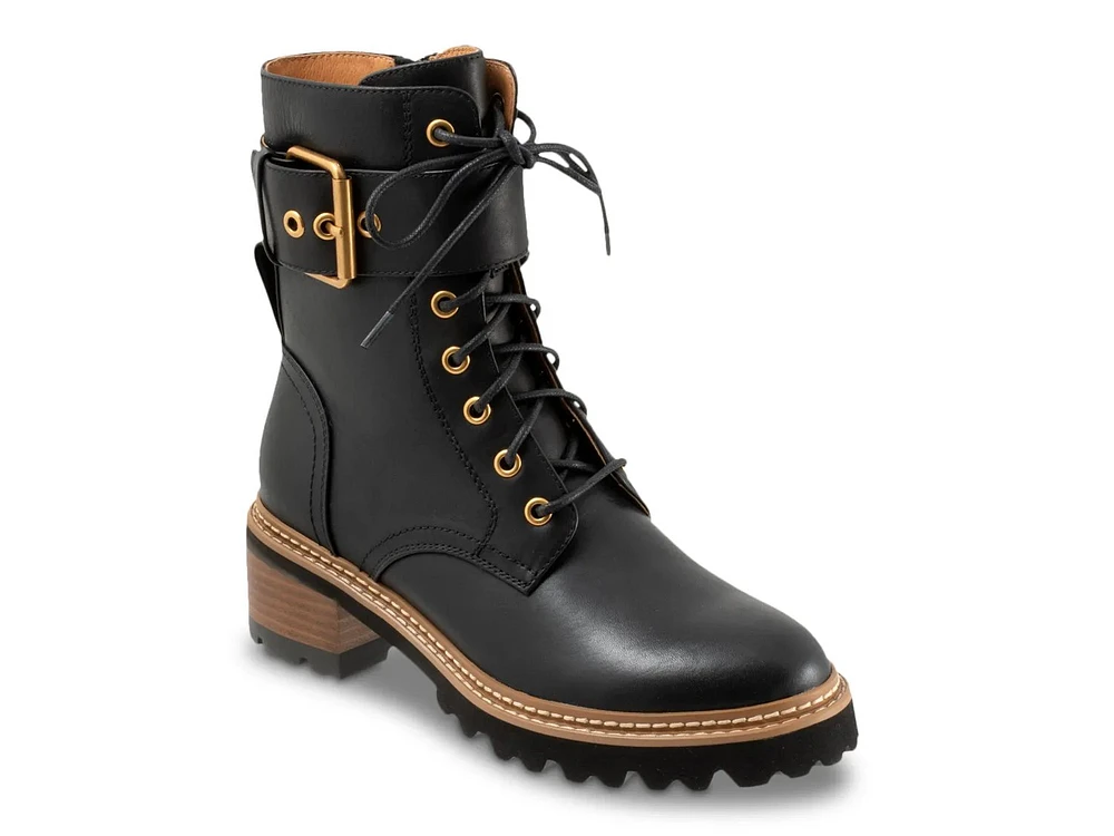 Line Bootie