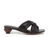 Robbie Sandal