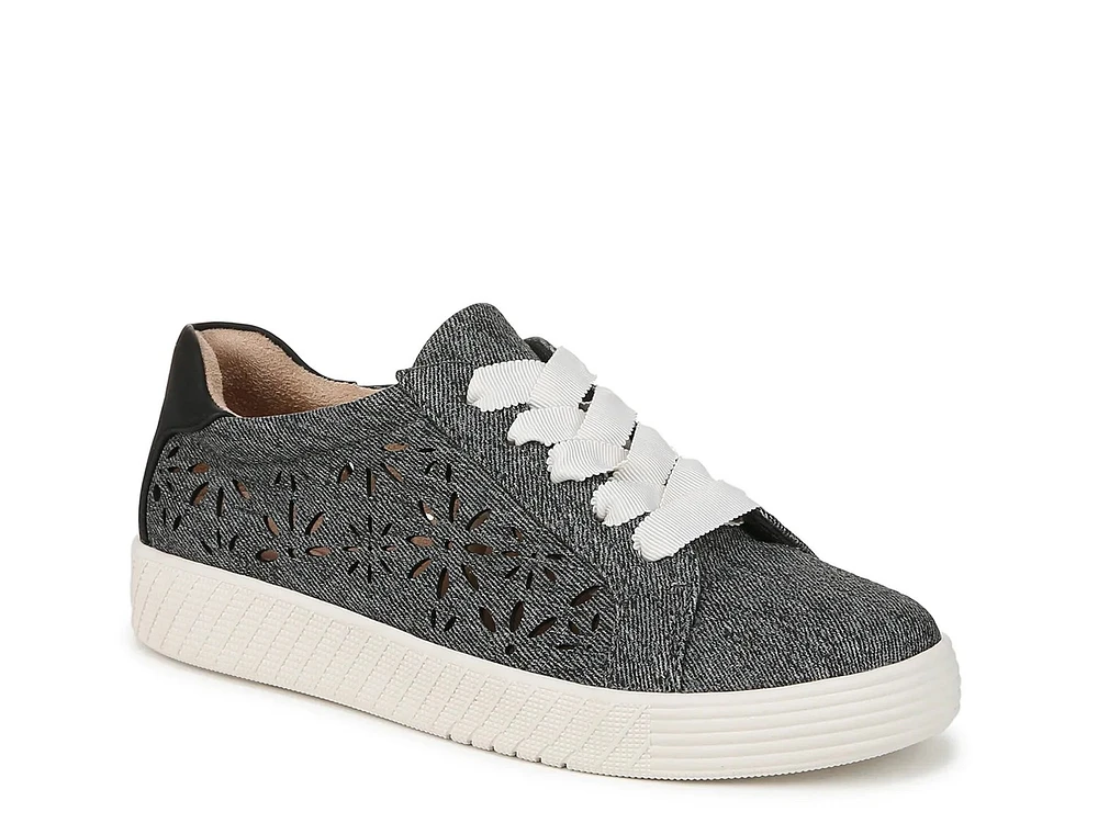 Neela Platform Sneaker