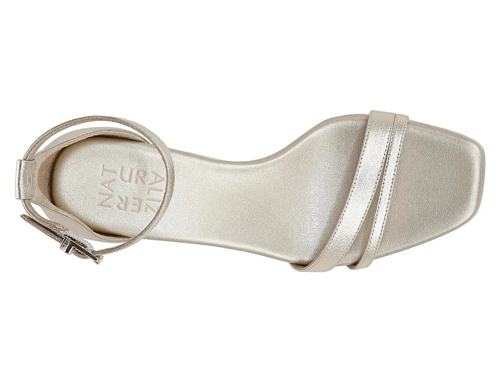 Khloe Sandal