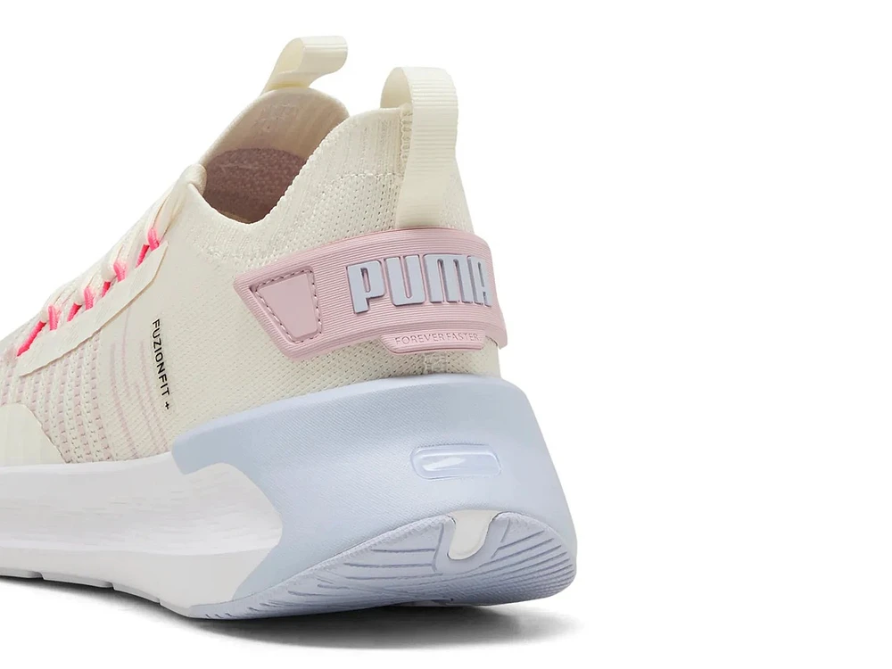 Softride Symmetry Fuzion Sneaker