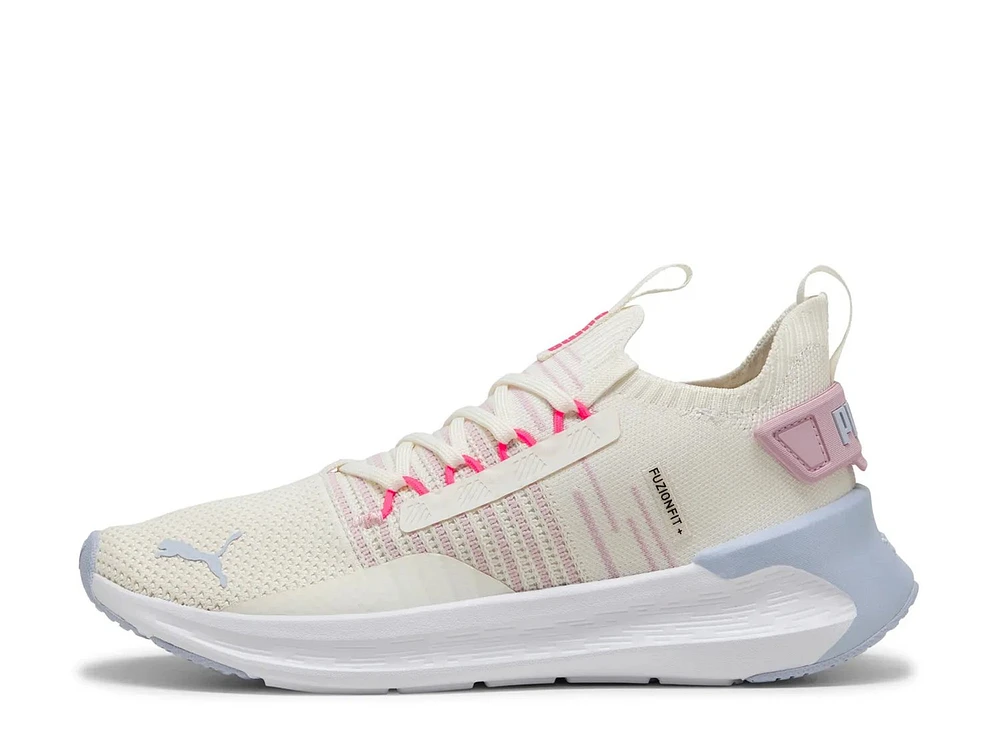 Softride Symmetry Fuzion Sneaker