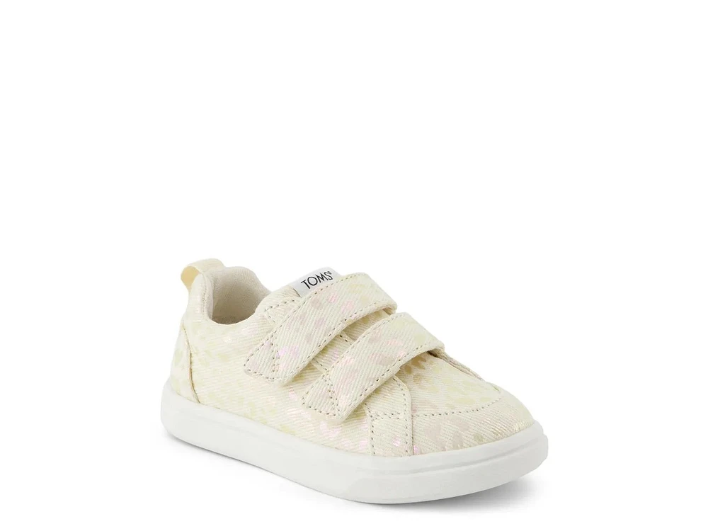 Cruz Sneaker