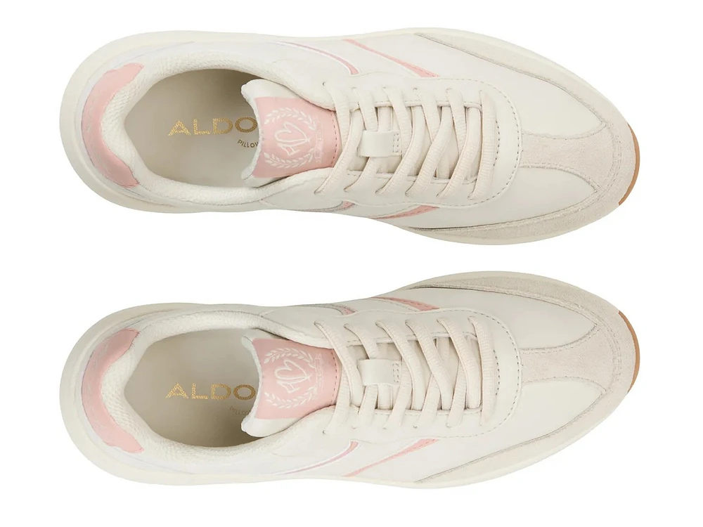 Club Chic Sneaker