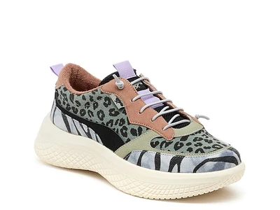 Gravel Sneaker - Women's